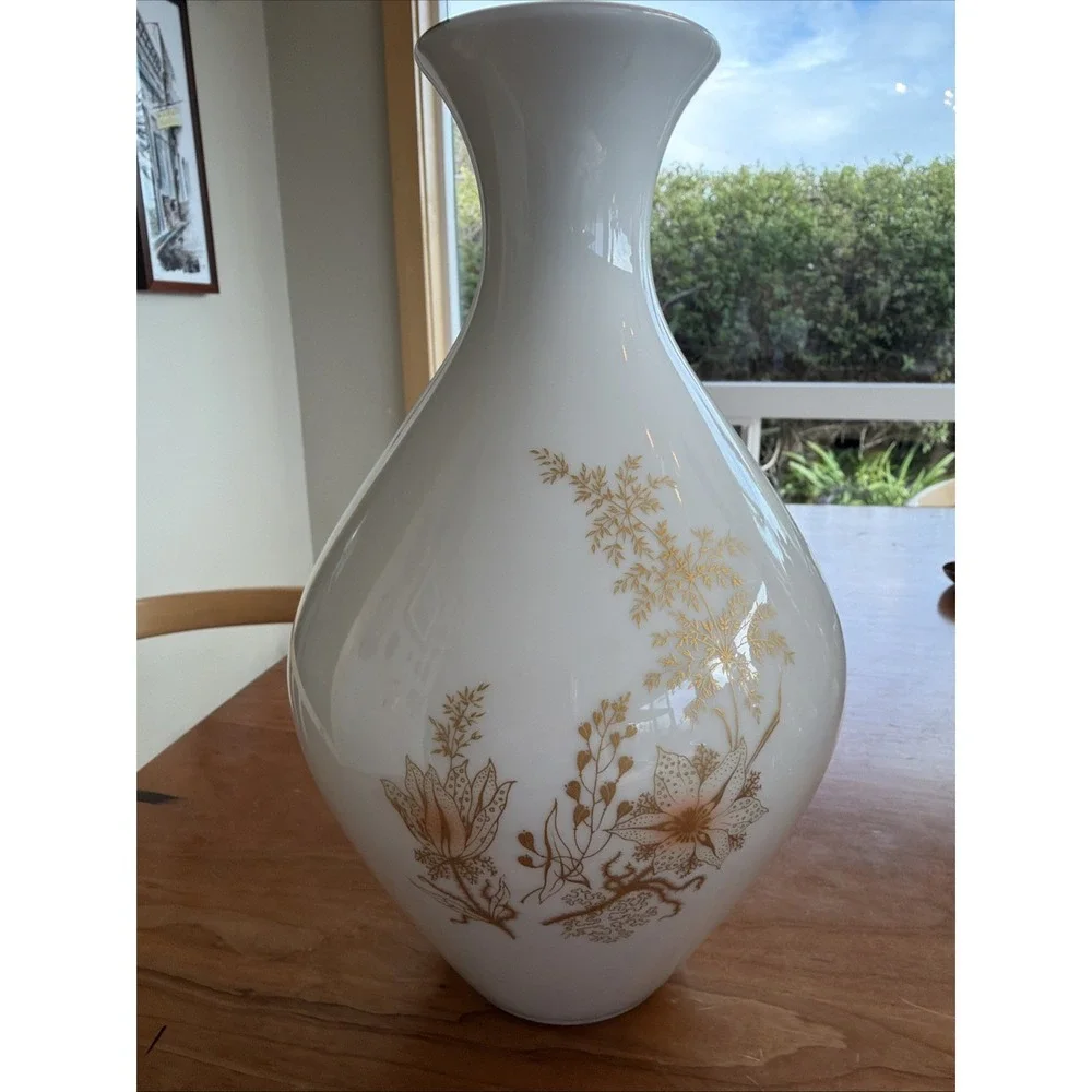jaeger co vase